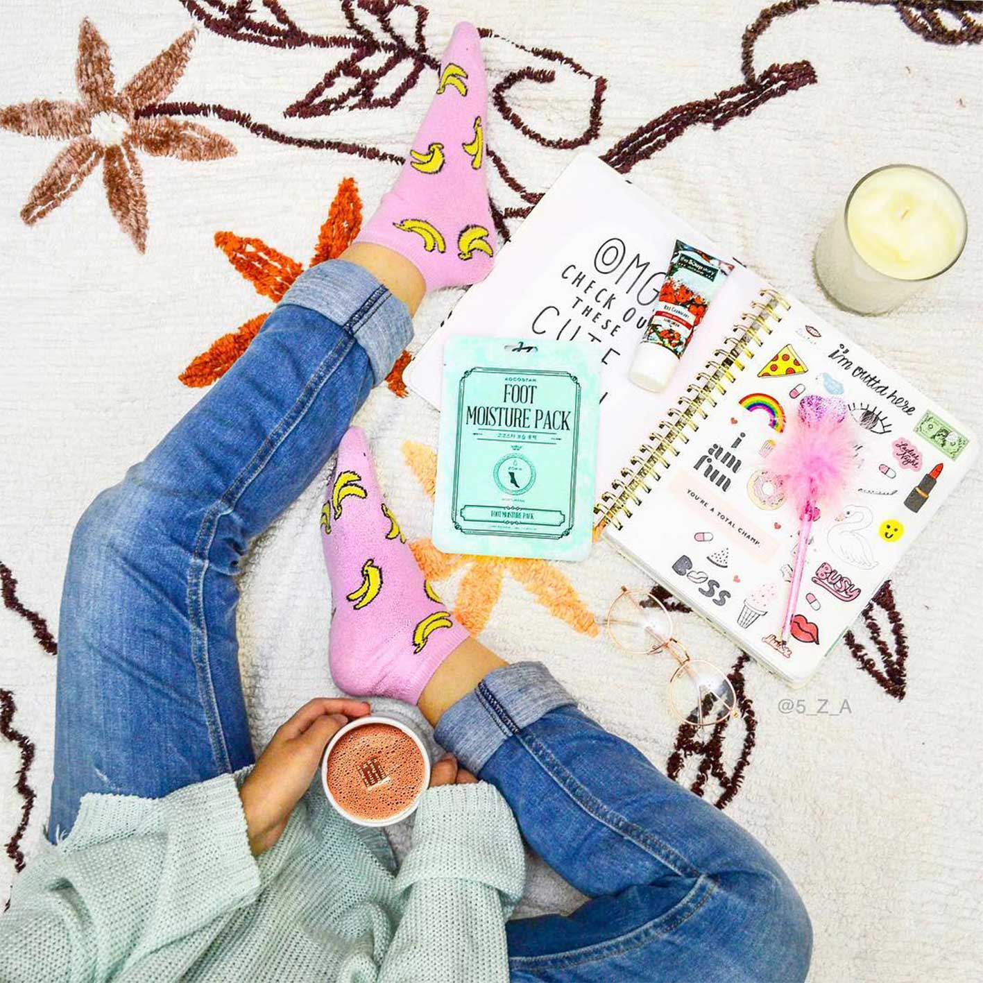 Six-tips-for-creating-a-stunning-flatlay